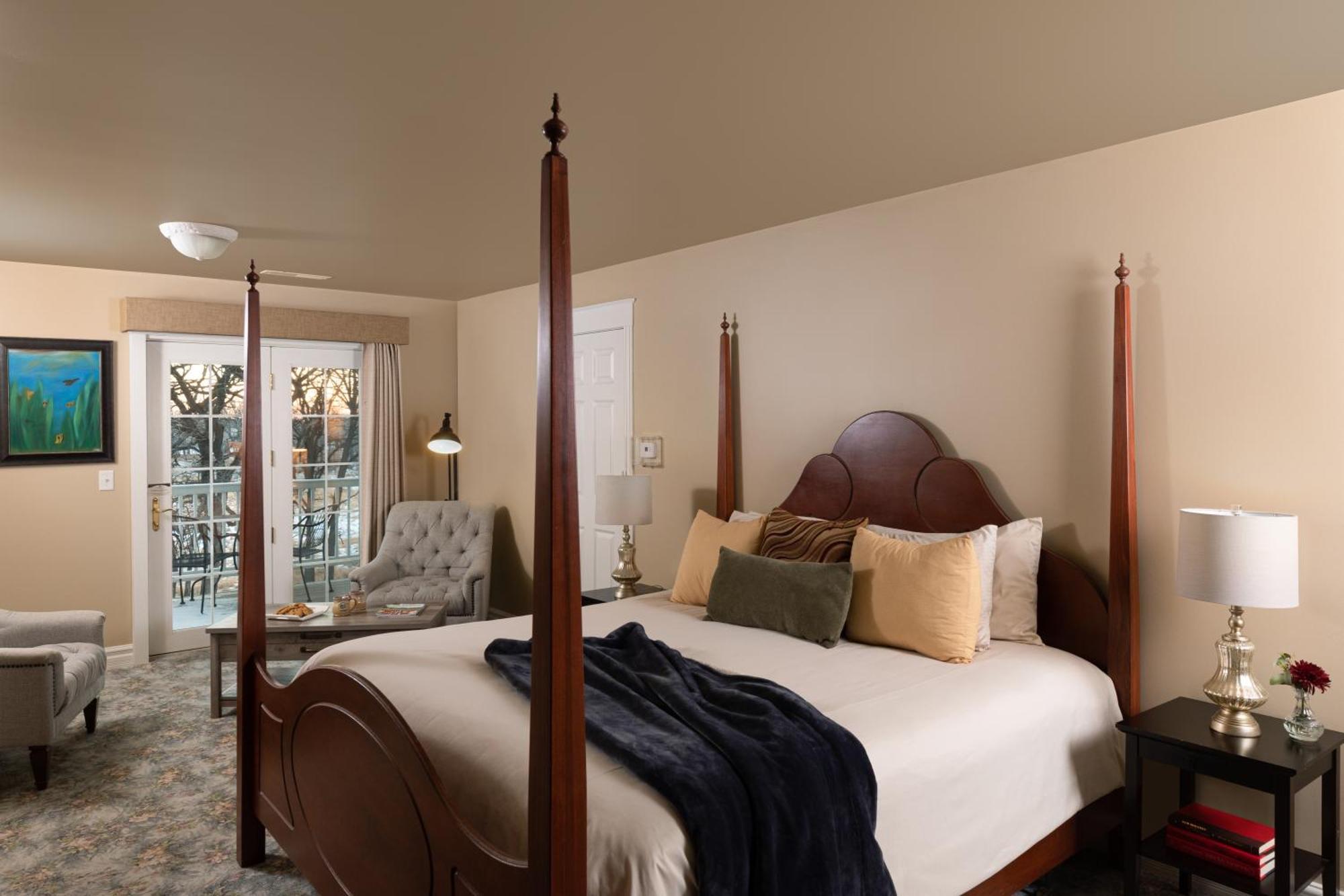 The Oakwood Inn Okoboji Εξωτερικό φωτογραφία